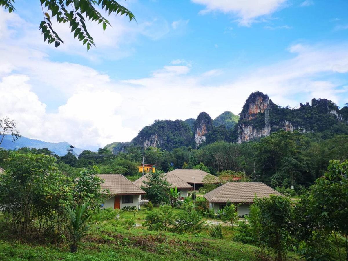 The Liveliwoods Hotel Khao Sok National Park Exterior photo