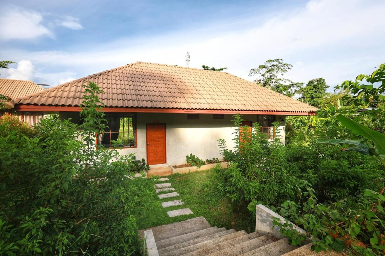 The Liveliwoods Hotel Khao Sok National Park Exterior photo